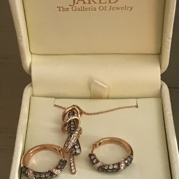 earring only - Picture 3 of 11